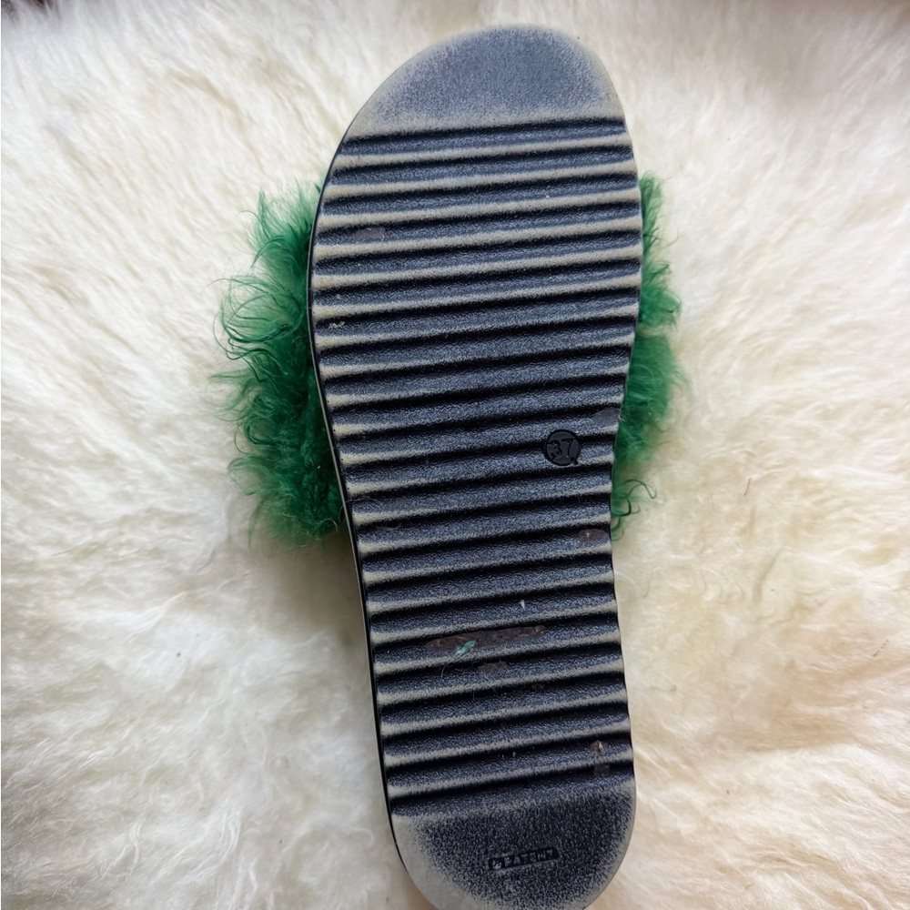 Blood & Honey Green Fuzzy Slides Sixe 7 - Picture 5 of 5